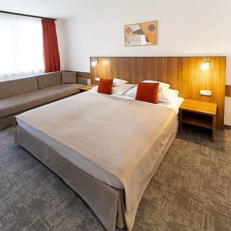 Art Superior Hotel 3*